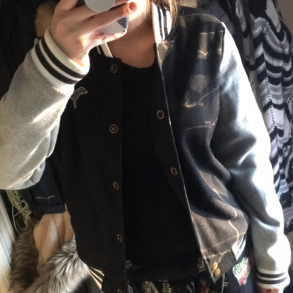 ✨RARE PINK VICTORIA SECRET VARSITY JACKET✨